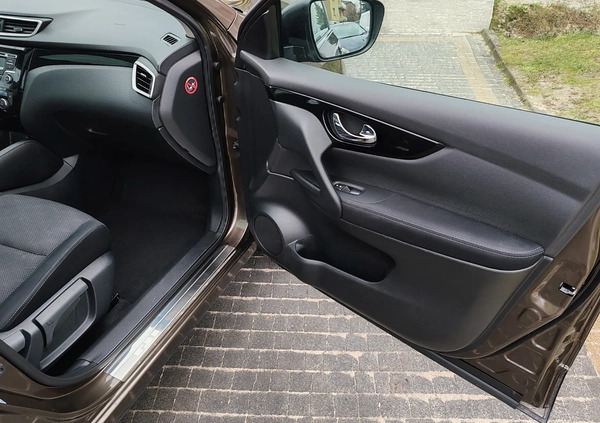 Nissan Qashqai cena 45999 przebieg: 283187, rok produkcji 2016 z Wolbrom małe 781